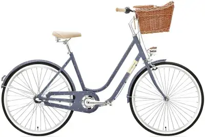 Creme Molly Blau Modell Aktion