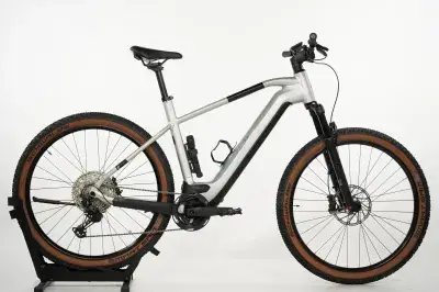CUBE Reaction Hybrid SLX 750