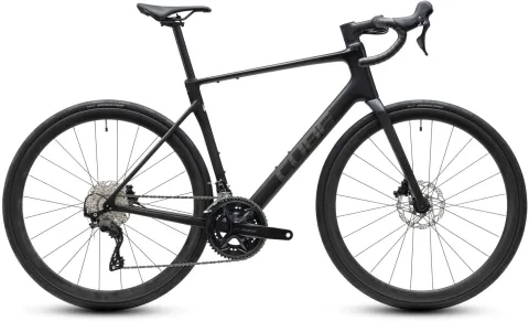 Cube Attain C:62 Race - 28 Zoll 24K Diamant - carbon´n´coalchrome
