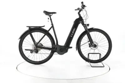 Cube Kathmandu Hybrid EXC Trekking E-Bike Tiefeinsteiger