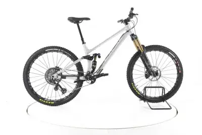RAAW Madonna V3 Fahrrad Fully