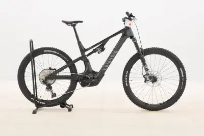 Canyon SPECTRAL:ON CF 8 900 – 2023 – für Körpergröße 183 - 192 cm