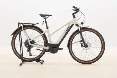 Cube Touring Hybrid Pro 625 – 2023 – für Körpergröße 155 - 165 cm