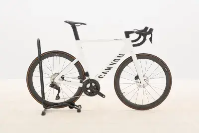 Canyon Aeroad CF SLX 7 Di2 R4 – 2025 – für Körpergröße 184 - 190 cm
