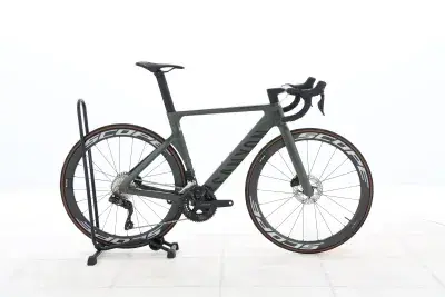 Canyon Aeroad CF SLX 7 Di2 R4 – 2025 – für Körpergröße 172 - 178 cm