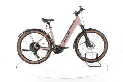 Cube Reaction Hybrid SLX 750 Trekking E-Bike Tiefeinsteiger