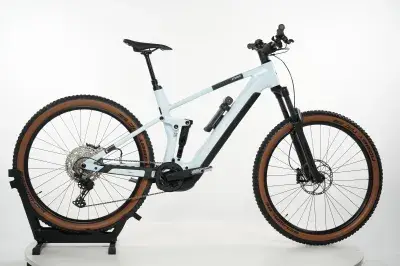 CUBE Stereo Hybrid 140 HPC Pro 625