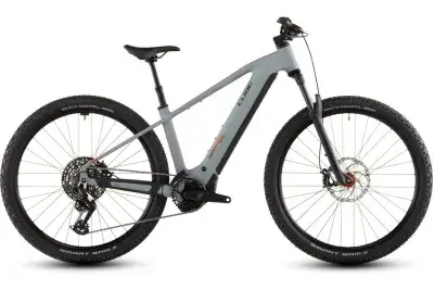 Cube Reaction Hybrid Race 800 2026