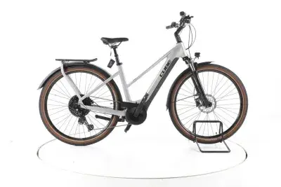 Cube Touring Hybrid Pro 625 Trekking E-Bike