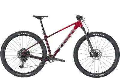 Trek Marlin 7 Gen 3 Rot Modell 2027