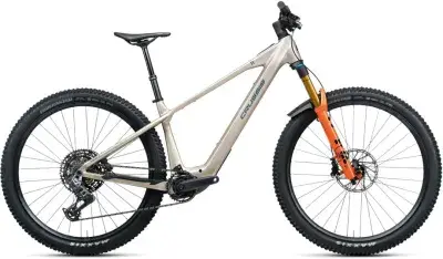 Crussis e-Hard 11.11-PRO Beige Modell 2026