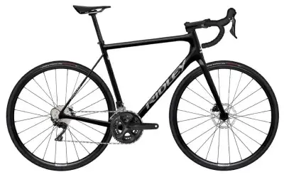 Ridley Helium Disc - Ultegra Schwarz Modell 2024