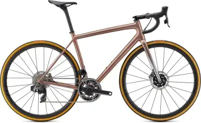 Specialized S-Works Aethos Di2 Bronze Modell Aktion