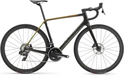 Cervelo R5 - Force eTap AXS Schwarz Modell Aktion