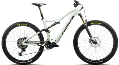 Orbea Rise M LTD Weiß Modell Aktion