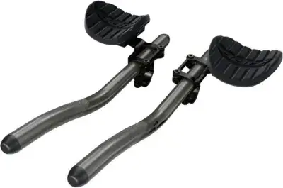 Zipp Vuka Triathlon Clip Carbon mit Lenker-Extensions high Mount Schwarz Modell 2026