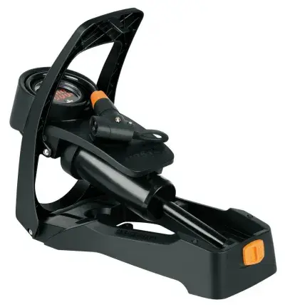 SKS Airstep Digi Fußpumpe mit präzisem LED-Digitalmanometer, geeignet für AV/DV/SV Ventile, max. 7…