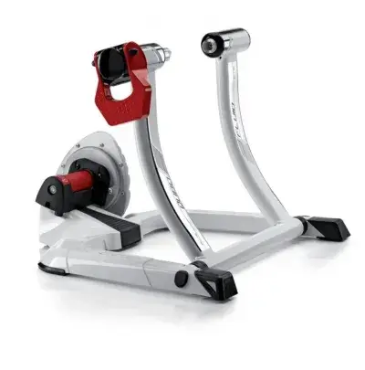 ELITE Qubo Fluid Rollentrainer - leiser Trainer mit progressivem Widerstand
