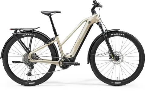 Merida eFLOAT CC 500 Lady EQ L Creme - komfortables E-Trekkingrad für Alltag & Tour