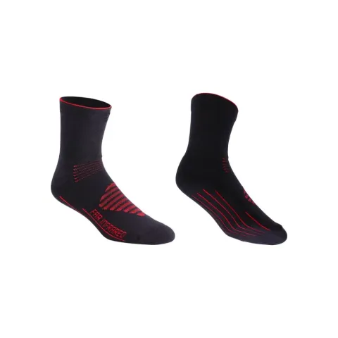 BBB Cycling BBB Socken FIRFeet 44/47 schwarz/rot Größe 44 schwarz - warme Radsocken für kalte Tage